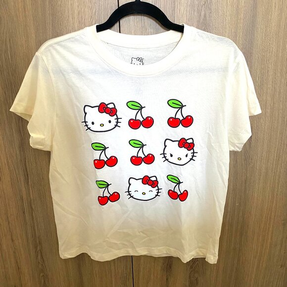 NWOT Hello Kitty Lightweight Cotton T-Shirt - Picture 1 of 6